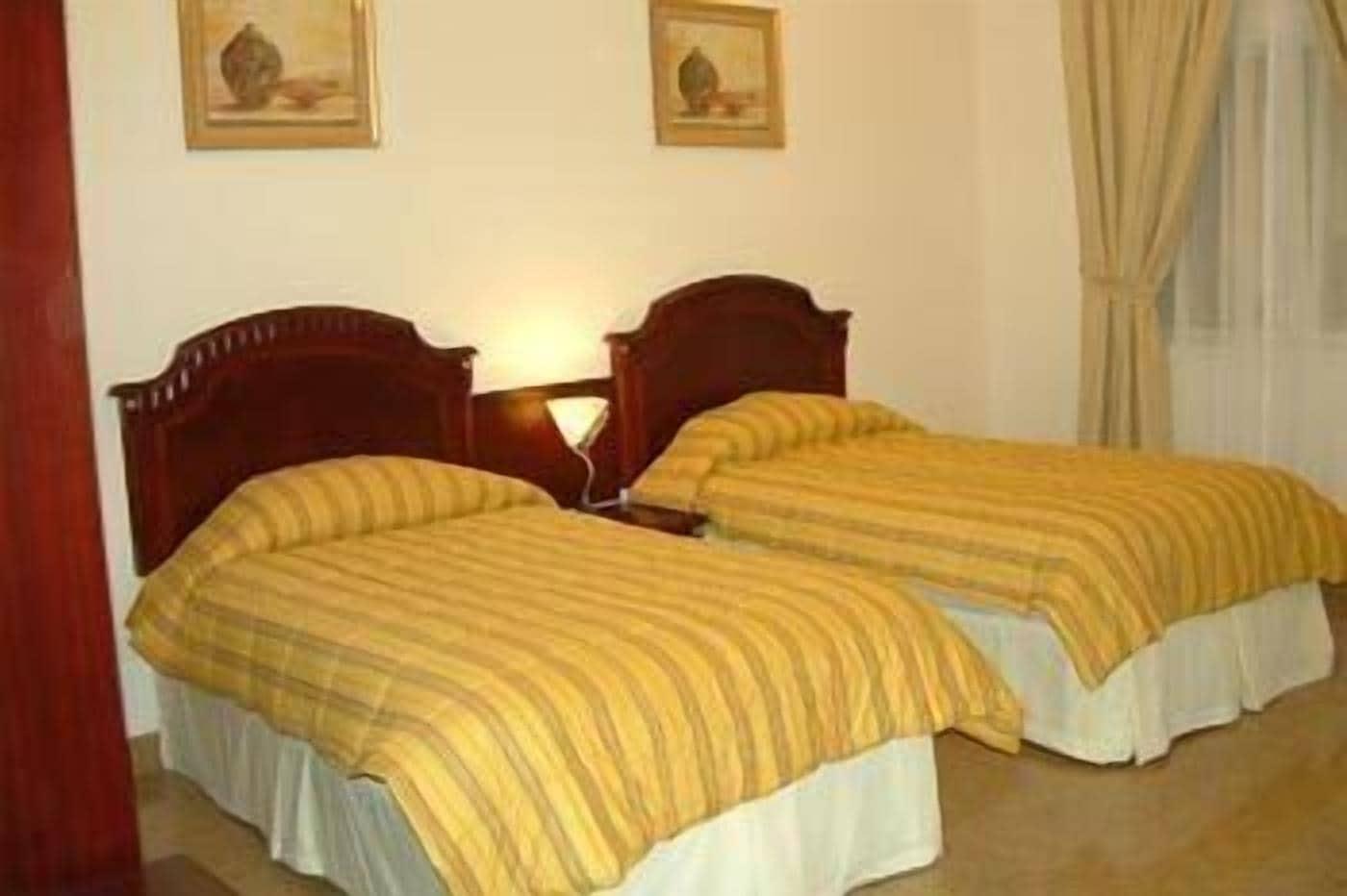 Safeer International Hotel By Brothers International Muscat Room photo